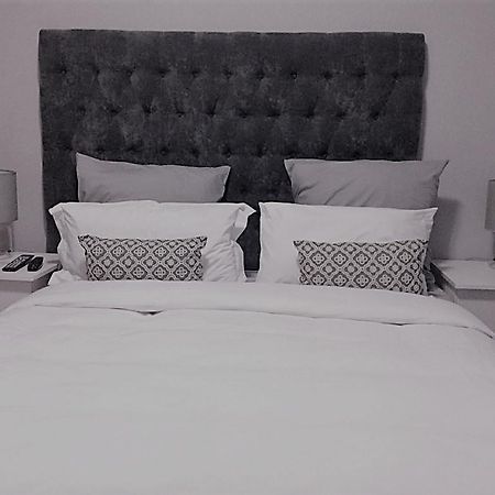 Sapphire Court Panzió Gaborone Kültér fotó